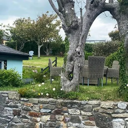 Newly Renovated Entire Residential Beach, County Waterford Hébergement de vacances Annestown